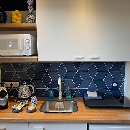 Lägenhetshotell Independant Proche Aeroport Nantes 3*