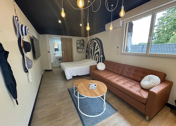 Proche Aeroport Nantes 3*